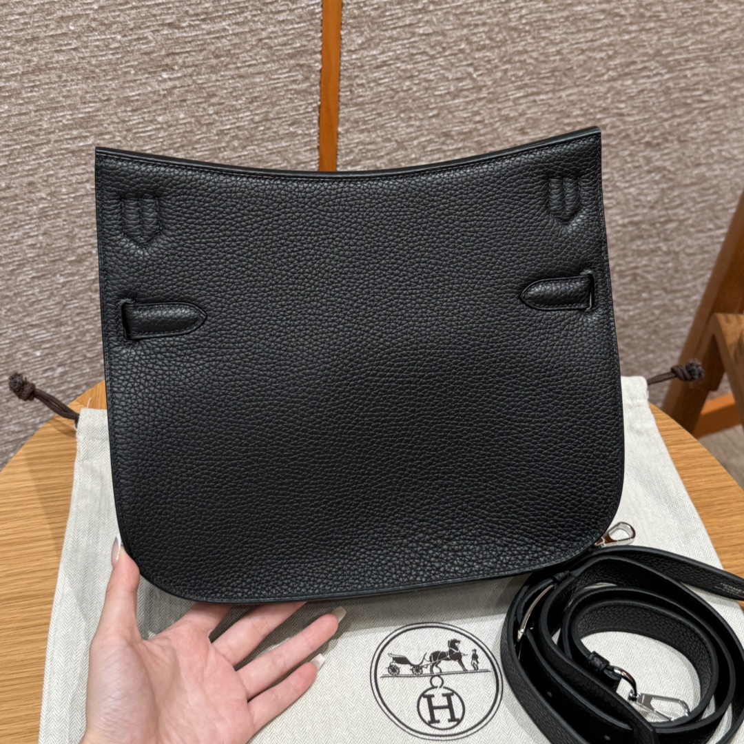 Jypsiere 31cm Noir Togo Leather Silver Hardware Crossbody Bag 3 i1727154219 9493 1
