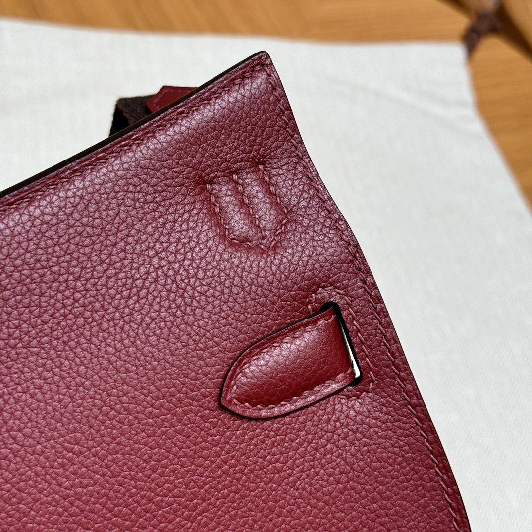 Jypsiere Mini Rouge H Evercolor Leather Gold Hardware Crossbody Bag 7 i1727770019 4238 3