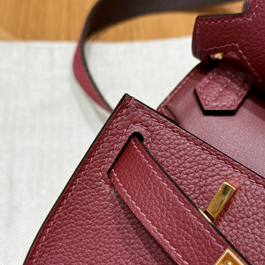 Jypsiere Mini Rouge H Evercolor Leather Gold Hardware, 23cm Crossbody Bag 4 i1727770052 4498 1