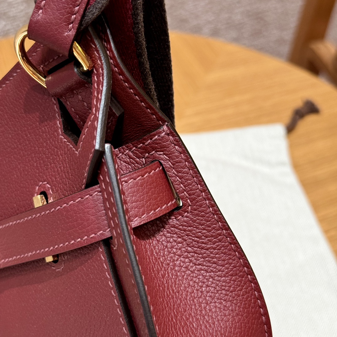 Jypsiere Mini Rouge H Evercolor Leather Gold Hardware, 23cm Crossbody Bag 6 i1727770052 7298 8