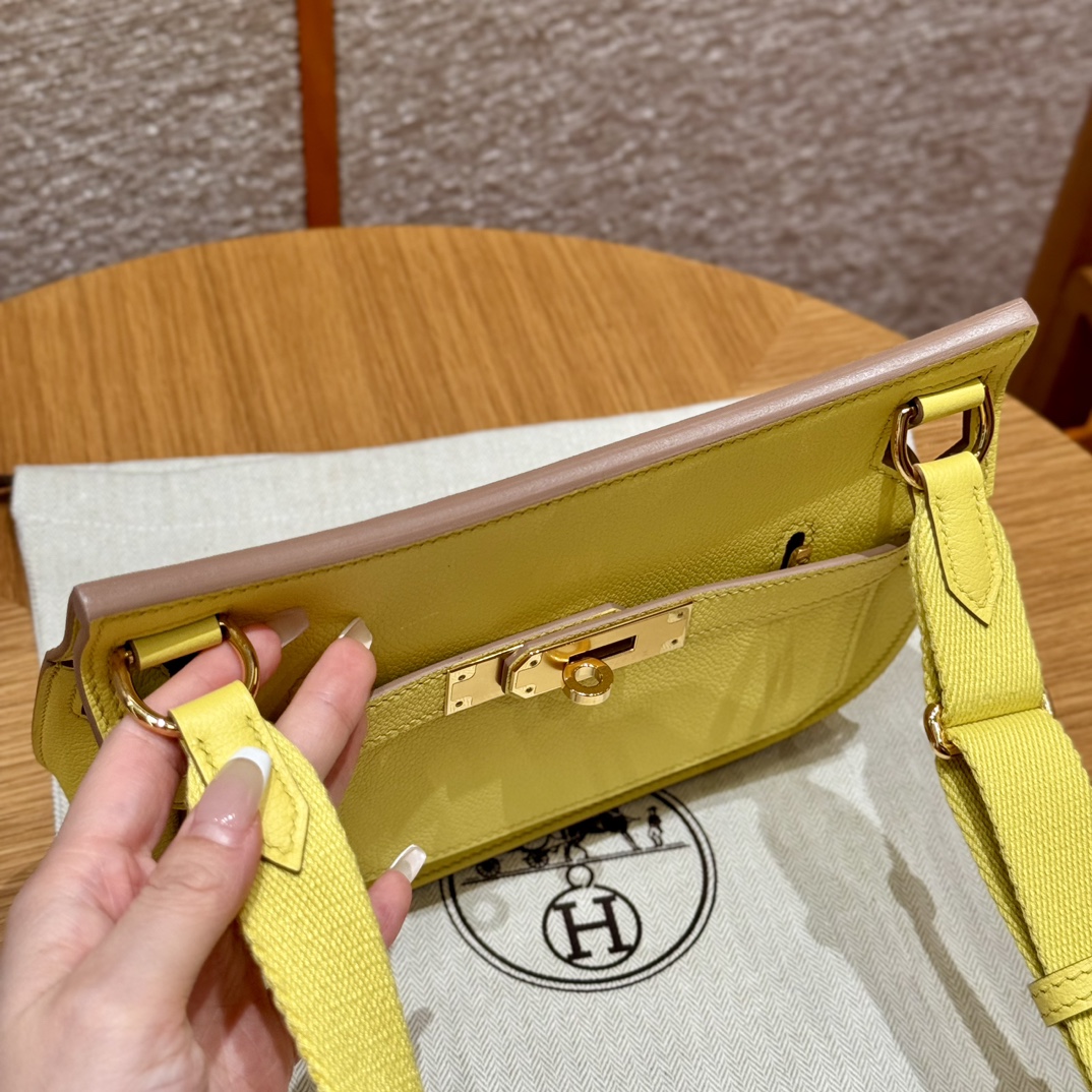 Jypsiere Mini Lime Evercolor Leather Gold Hardware Crossbody Bag 10 i1727770179 2574 6