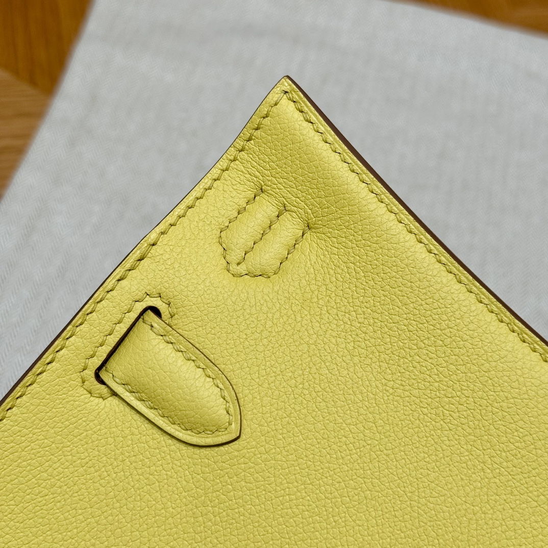 Jypsiere Mini Lime Evercolor Leather Gold Hardware Crossbody Bag 8 i1727770179 9958 0