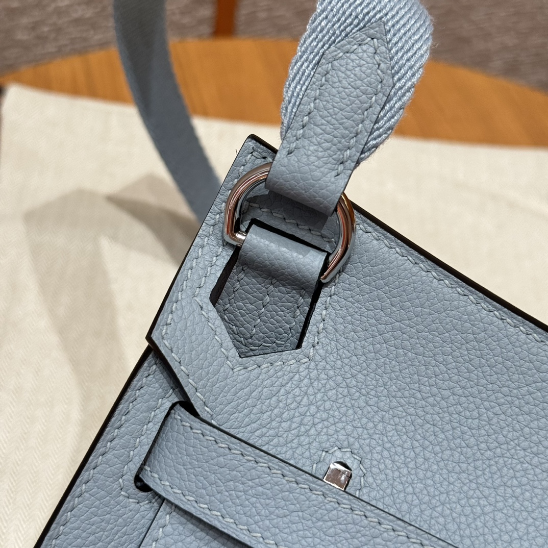 Jypsiere Mini Blue Lin Evercolor Leather Silver Hardware Crossbody Bag 6 i1727770905 5286 3