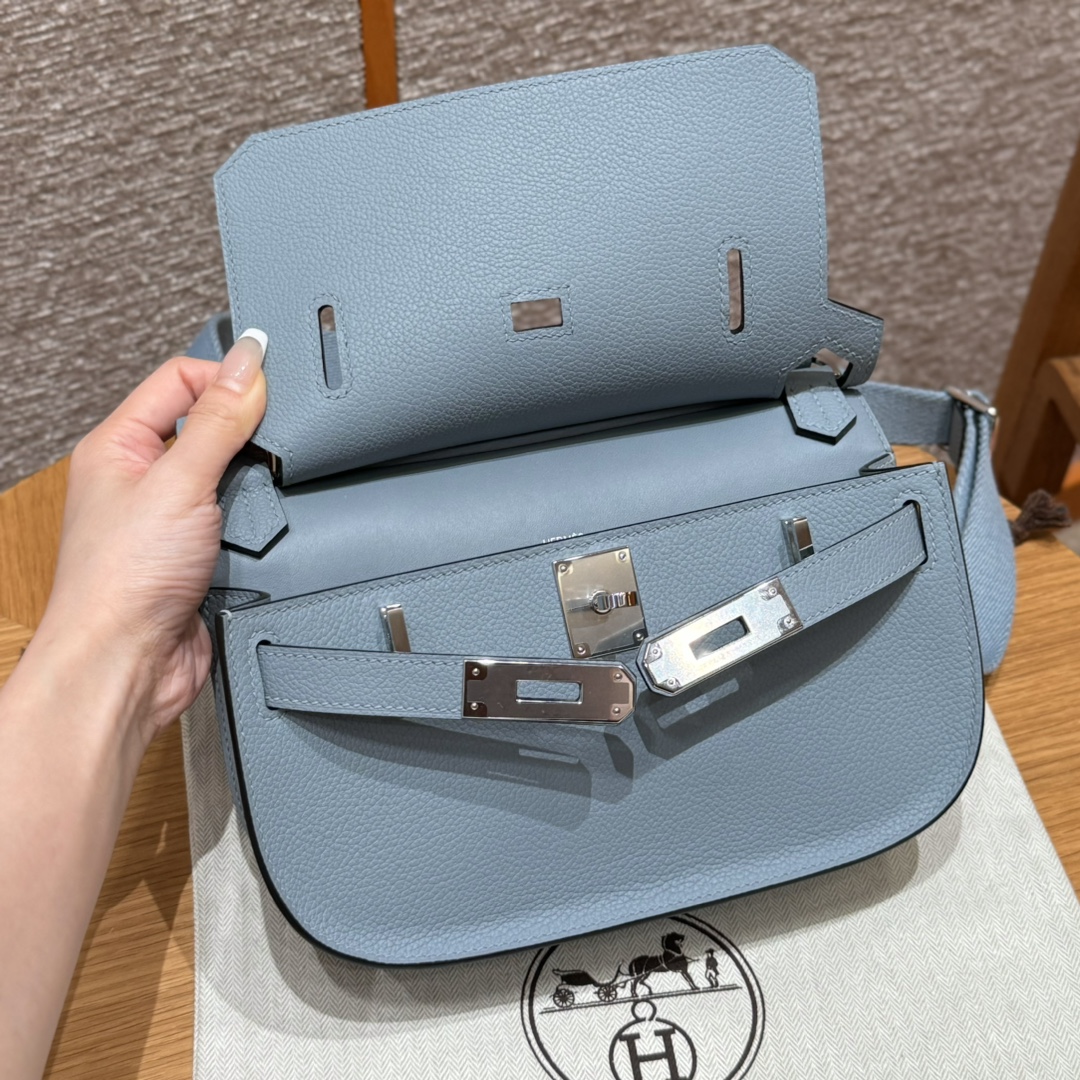 Jypsiere Mini Blue Lin Evercolor Leather Silver Hardware Crossbody Bag 3 i1727770927 498 2