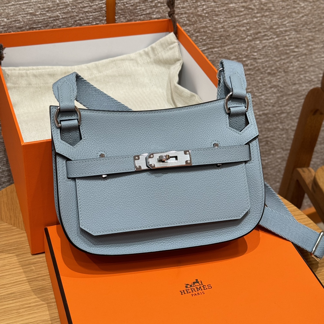 Hermès Jypsiere Mini Blue Lin Evercolor Leather Silver Hardware Bag 2 i1727770944 2461 4