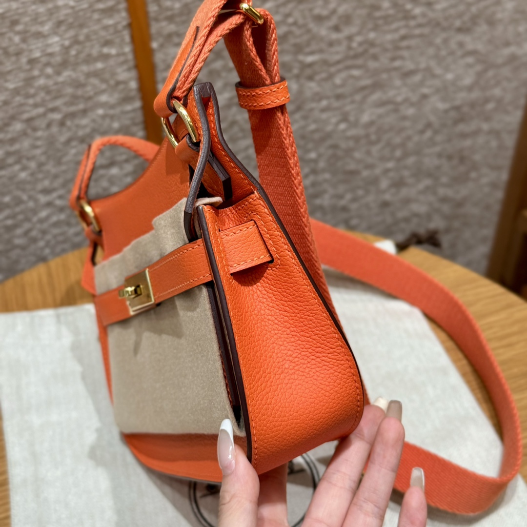Jypsiere Mini Feu Orange Evercolor Leather Gold Hardware Crossbody Bag 3 i1727771038 9186 2