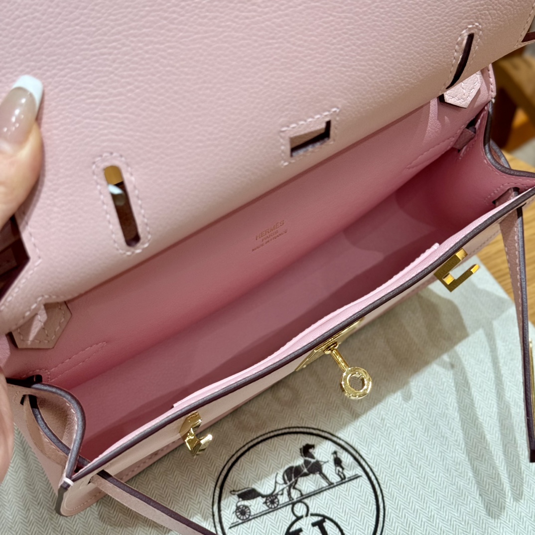 Jypsiere Mini Rose Sakura Evercolor Leather Gold Hardware Crossbody Bag 4 i1727771297 4129 1
