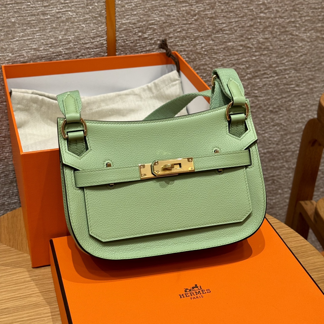 Hermès Jypsiere Mini Vert Criquet Evercolor Leather Gold Hardware 2 i1727772612 5469 6