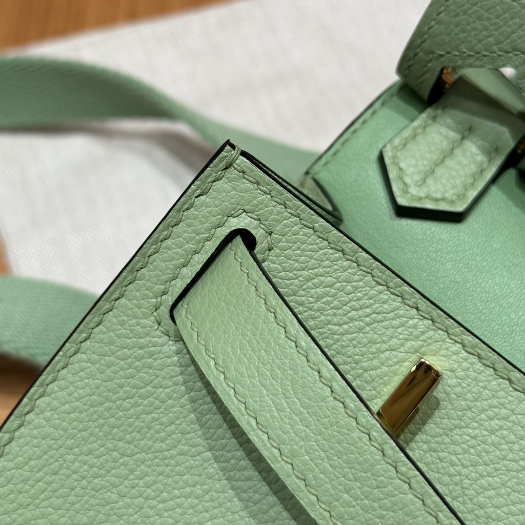 Hermès Jypsiere Mini Vert Criquet Evercolor Leather Gold Hardware 7 i1727772612 5493 2