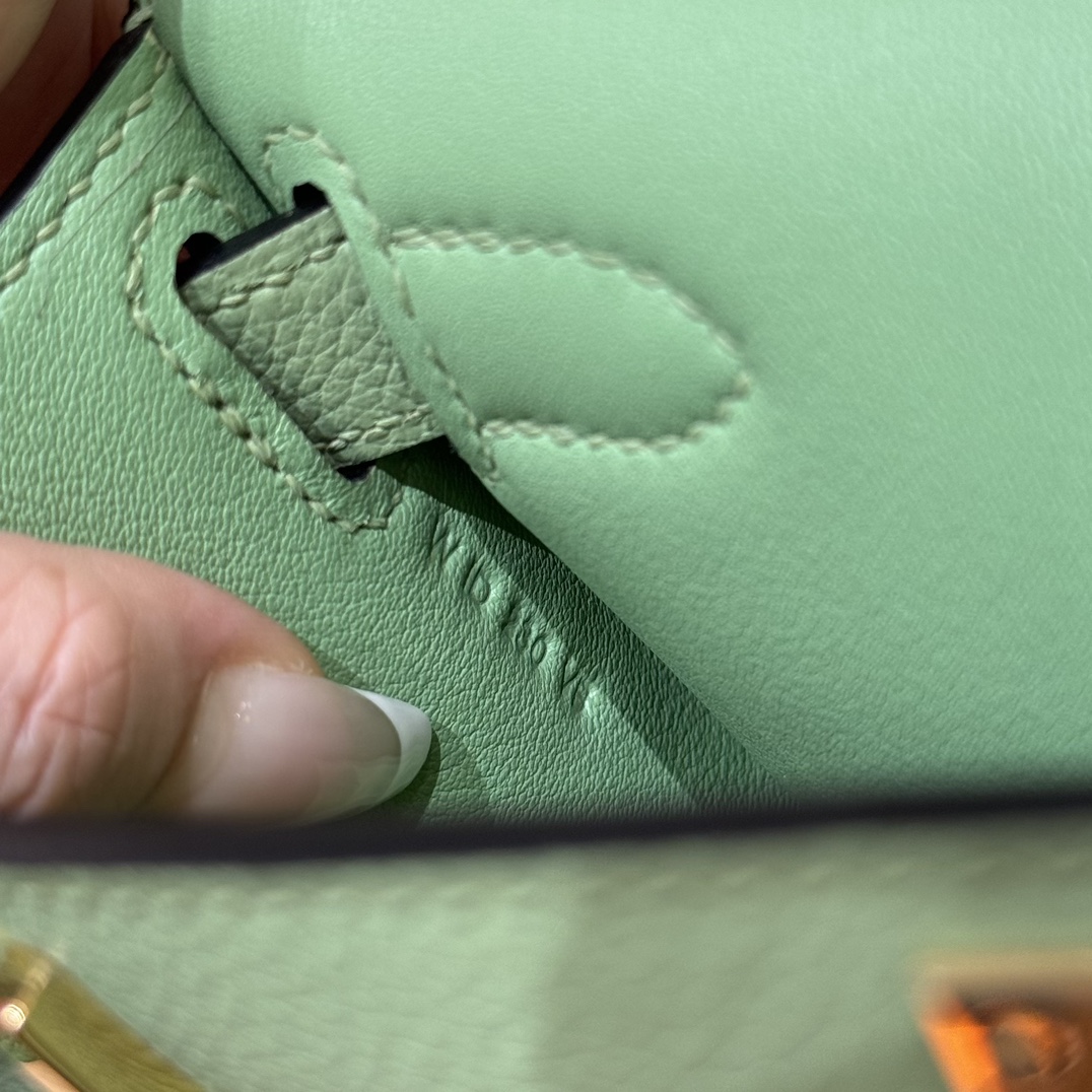 Hermès Jypsiere Mini Vert Criquet Evercolor Leather Gold Hardware 4 i1727772612 7221 7