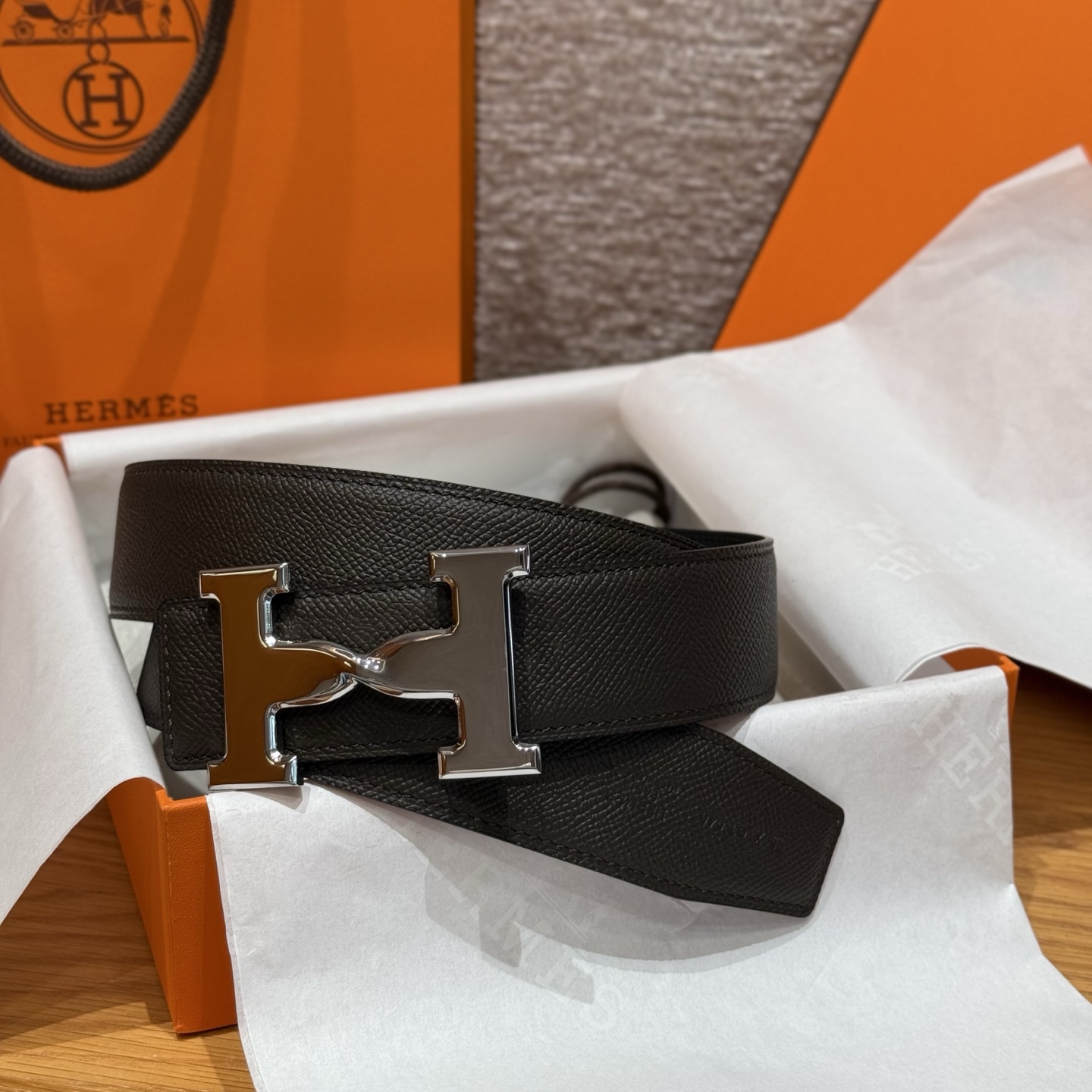 H家男款腰带 - ダブルサイドデザインの高級ビジネスベルト