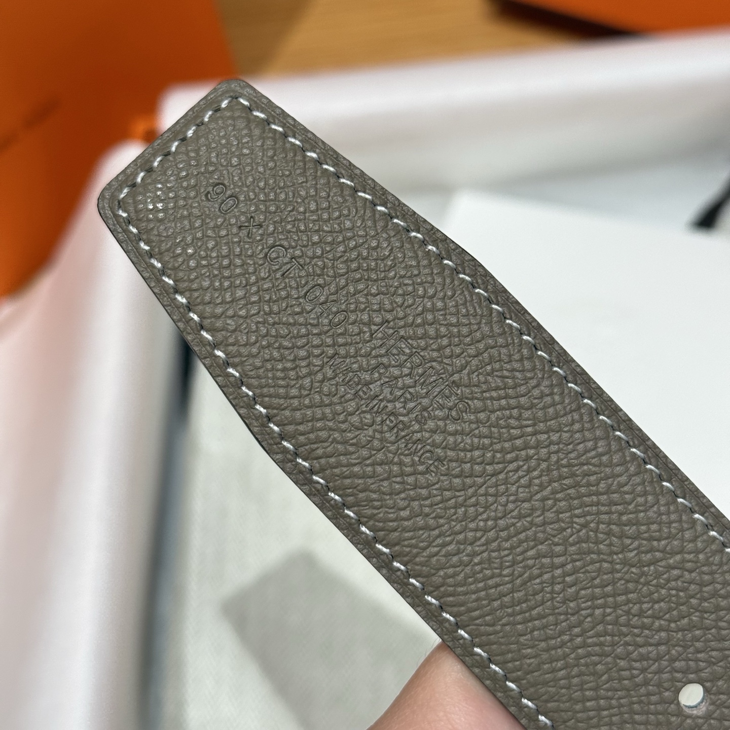 H家男款腰带 - 双面使用の高級感あふれるデザイン