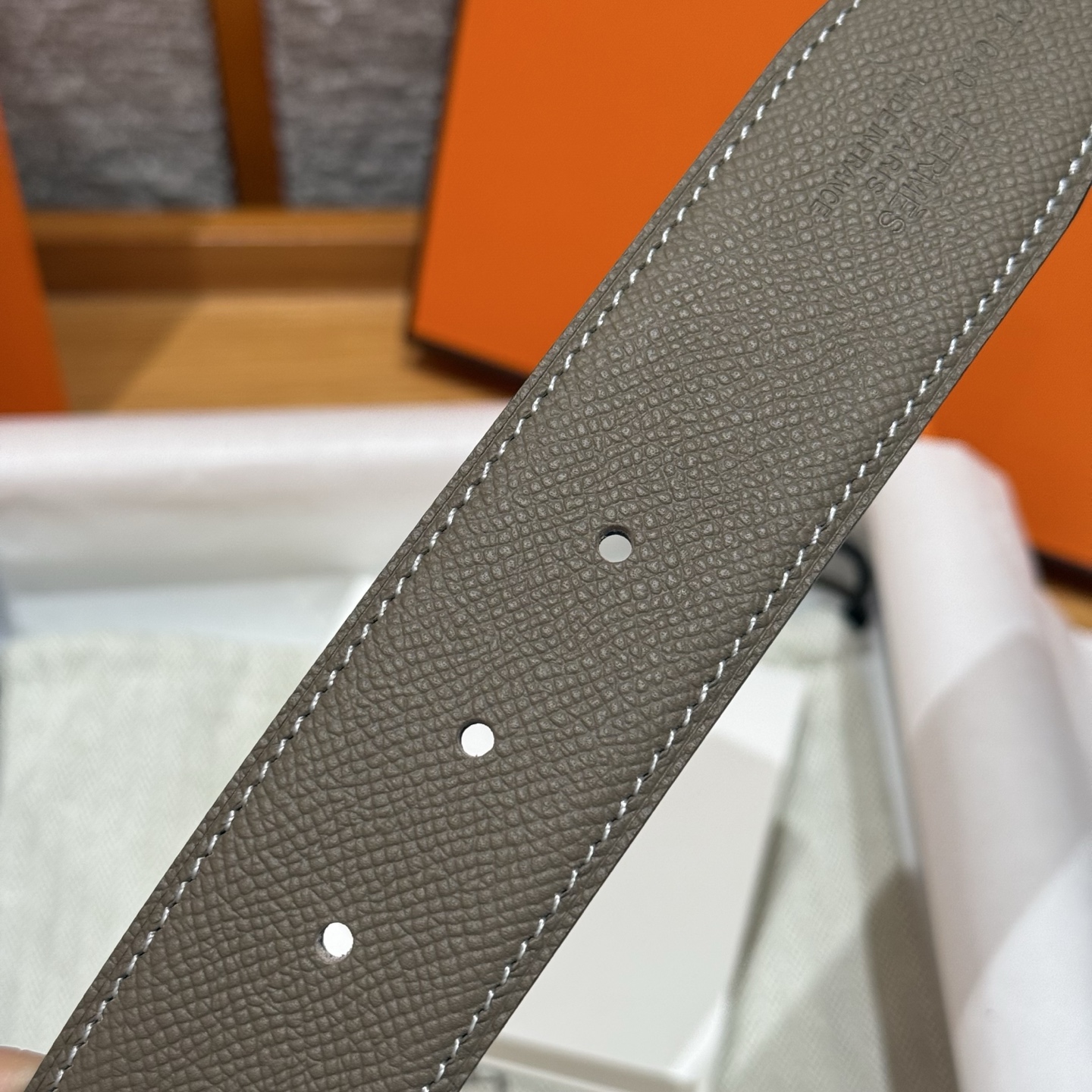 H家男款腰带 - 双面使用の高級感あふれるデザイン