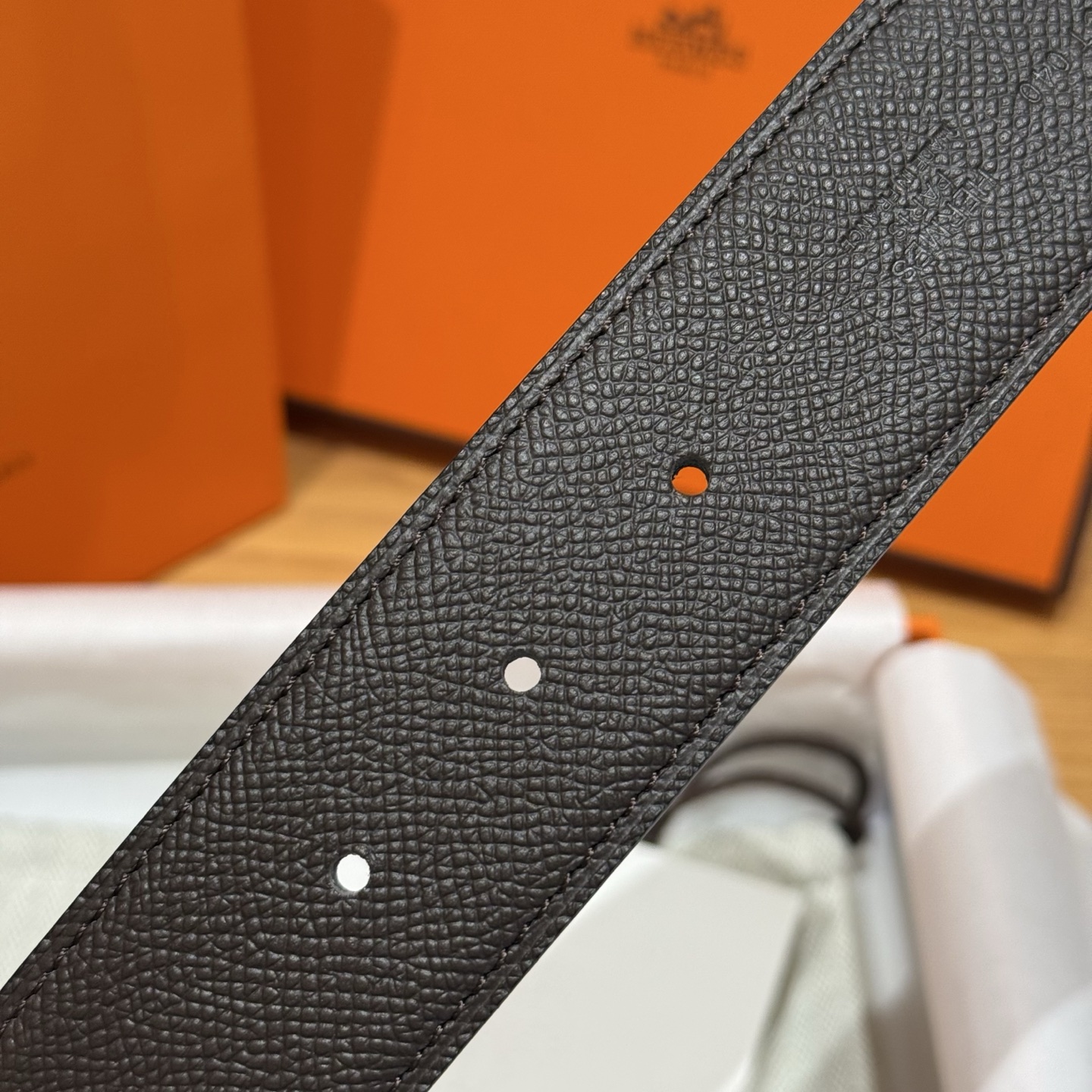 H家男款腰带 - ダブルサイドデザインの高級ビジネスベルト