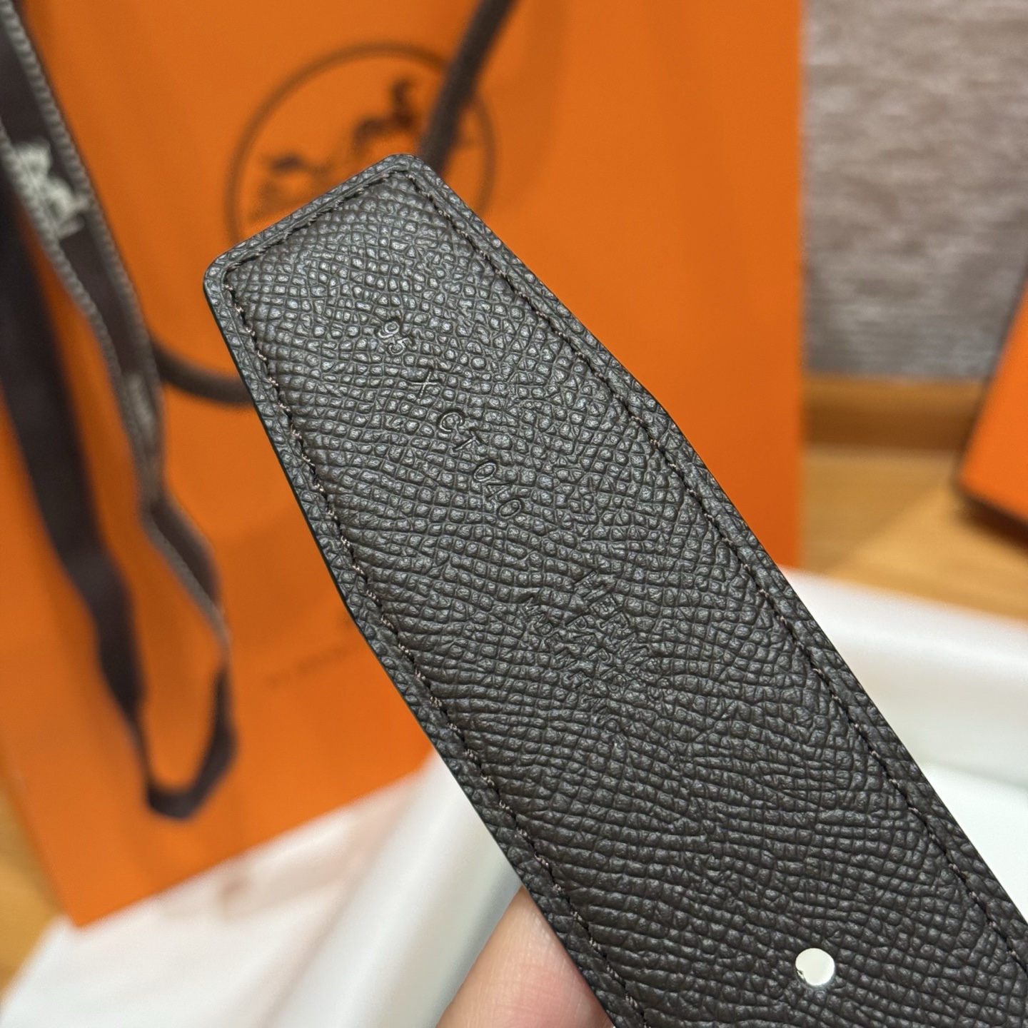 H家Touareg 皮带扣&双面皮腰 - 手工雕刻の個性派