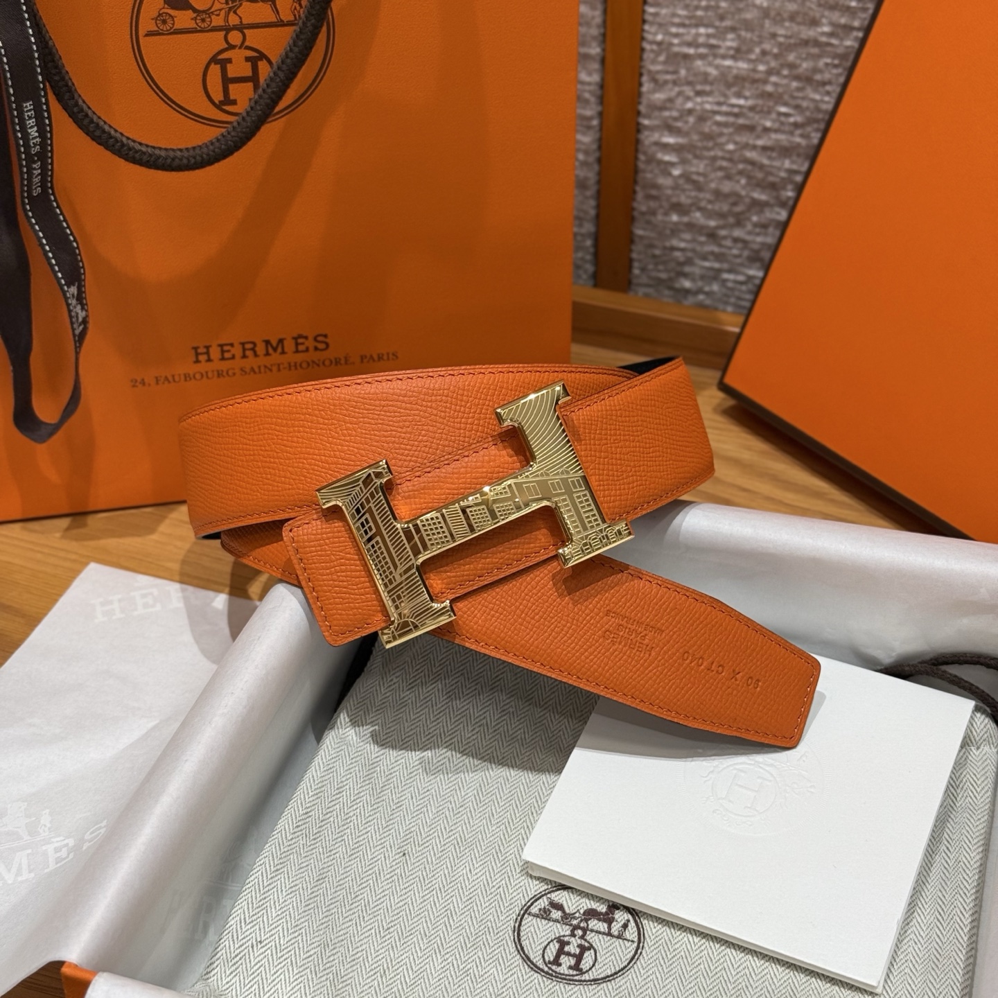 H家Touareg 皮带扣&双面皮腰 - 手工雕刻の特別なデザイン