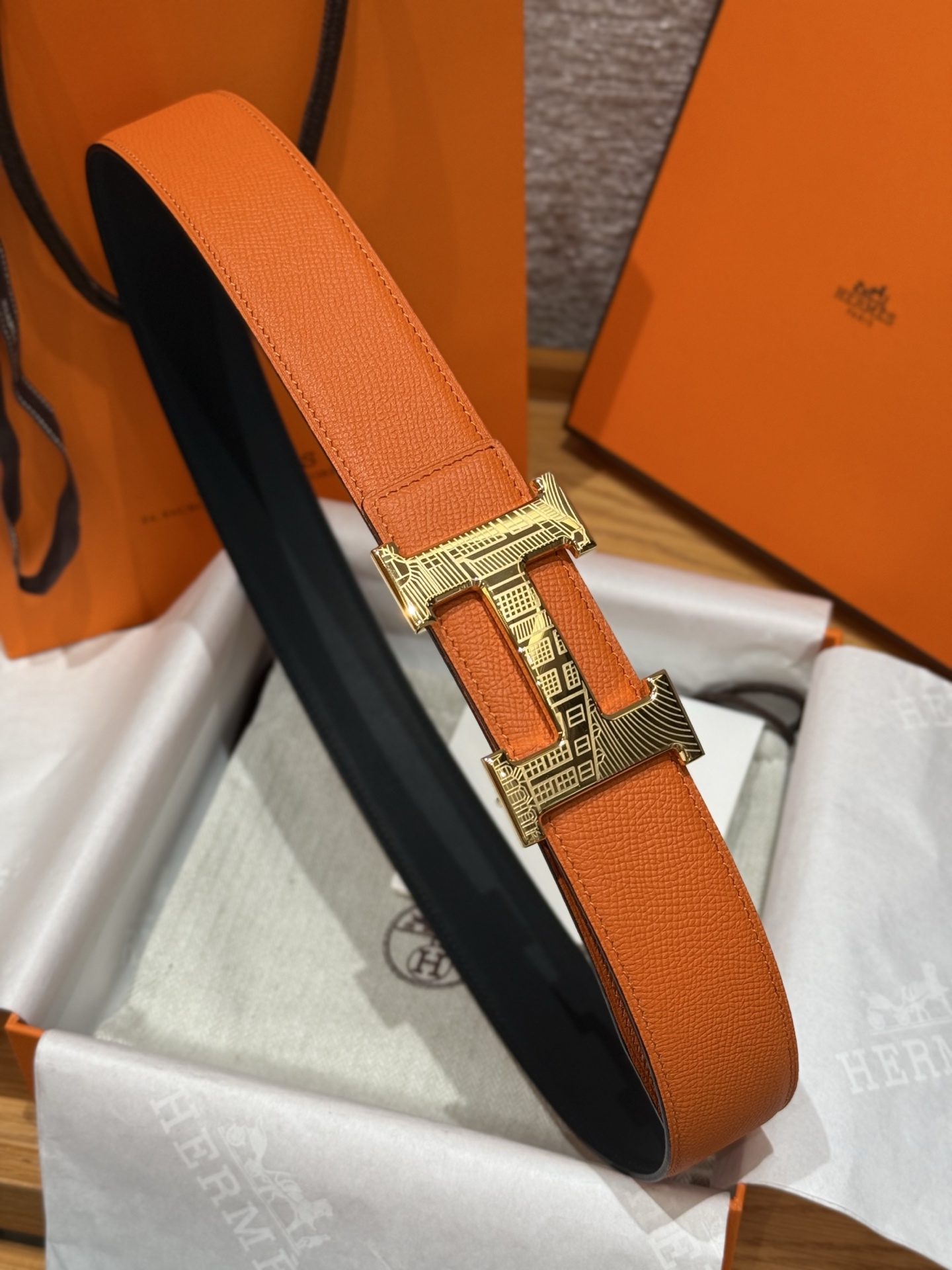 H家Touareg 皮带扣&双面皮腰 - 手工雕刻の特別なデザイン