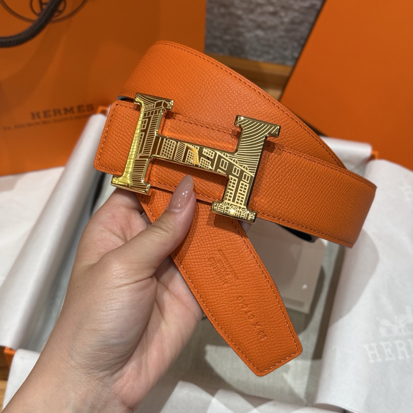 H家Touareg 皮带扣&双面皮腰 - 手工雕刻の特別なデザイン