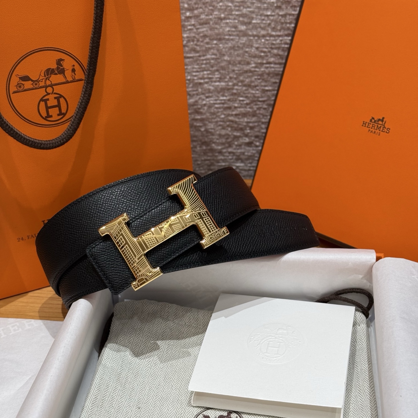 H家Touareg 皮带扣&双面皮腰 - 手工雕刻の特別なデザイン