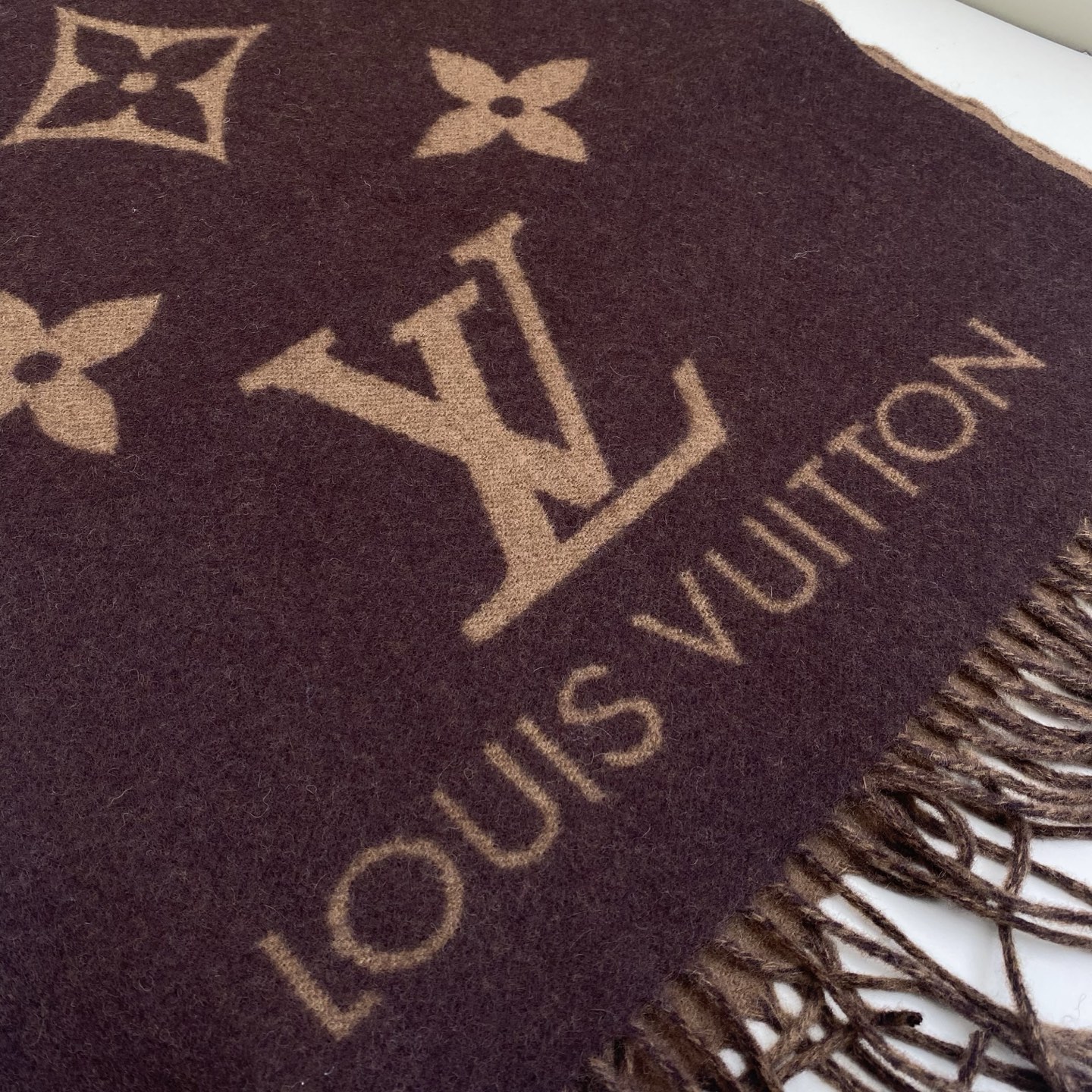  「芯片版」1v双面披肩围巾 190*45cm  100%羊绒 Reykjavik 围巾臻选丰盈羊绒，以