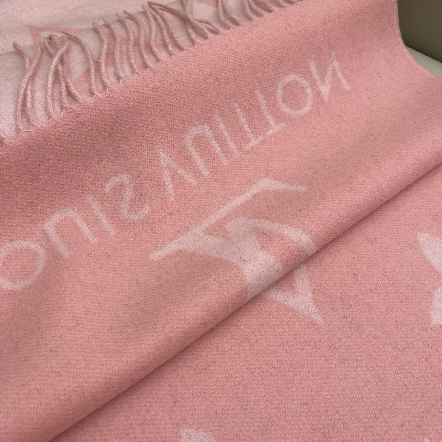  「芯片版」1v双面披肩围巾 190*45cm  100%羊绒 Reykjavik 围巾臻选丰盈羊绒，以