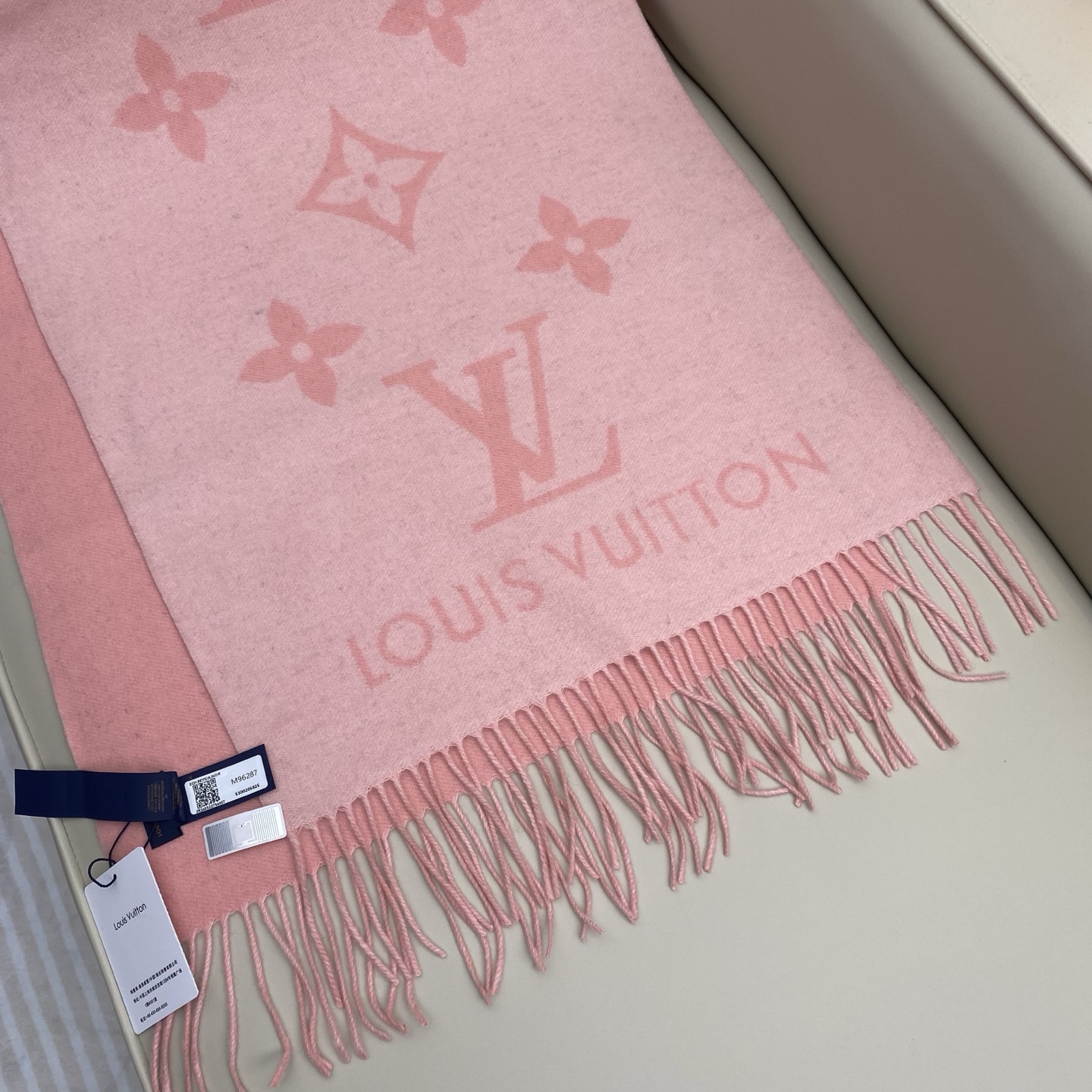  「芯片版」1v双面披肩围巾 190*45cm  100%羊绒 Reykjavik 围巾臻选丰盈羊绒，以