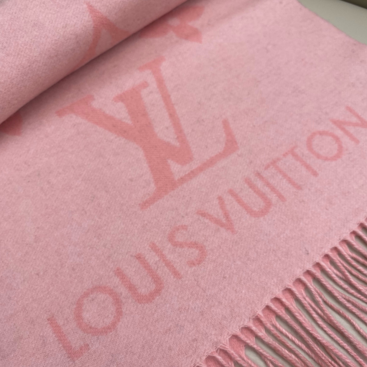  「芯片版」1v双面披肩围巾 190*45cm  100%羊绒 Reykjavik 围巾臻选丰盈羊绒，以