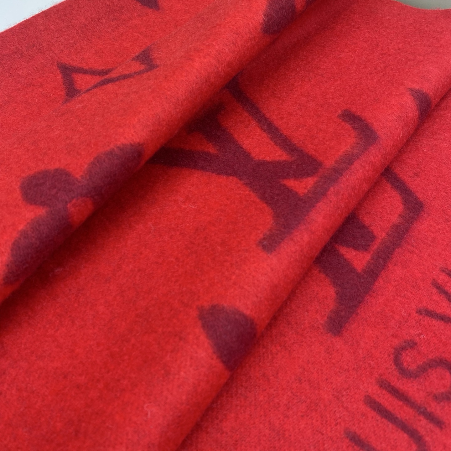  「芯片版」1v双面披肩围巾 190*45cm  100%羊绒 Reykjavik 围巾臻选丰盈羊绒，以