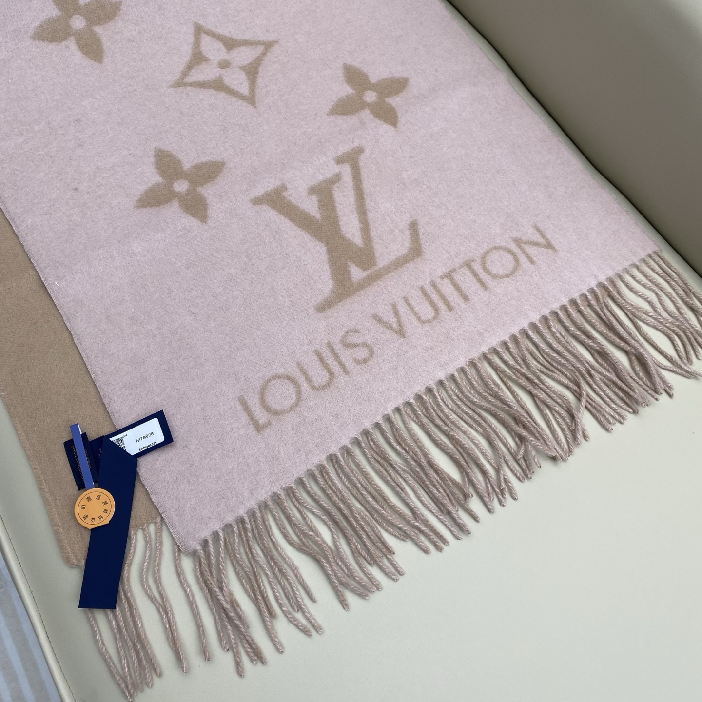  「芯片版」1v双面披肩围巾 190*45cm  100%羊绒 Reykjavik 围巾臻选丰盈羊绒，以