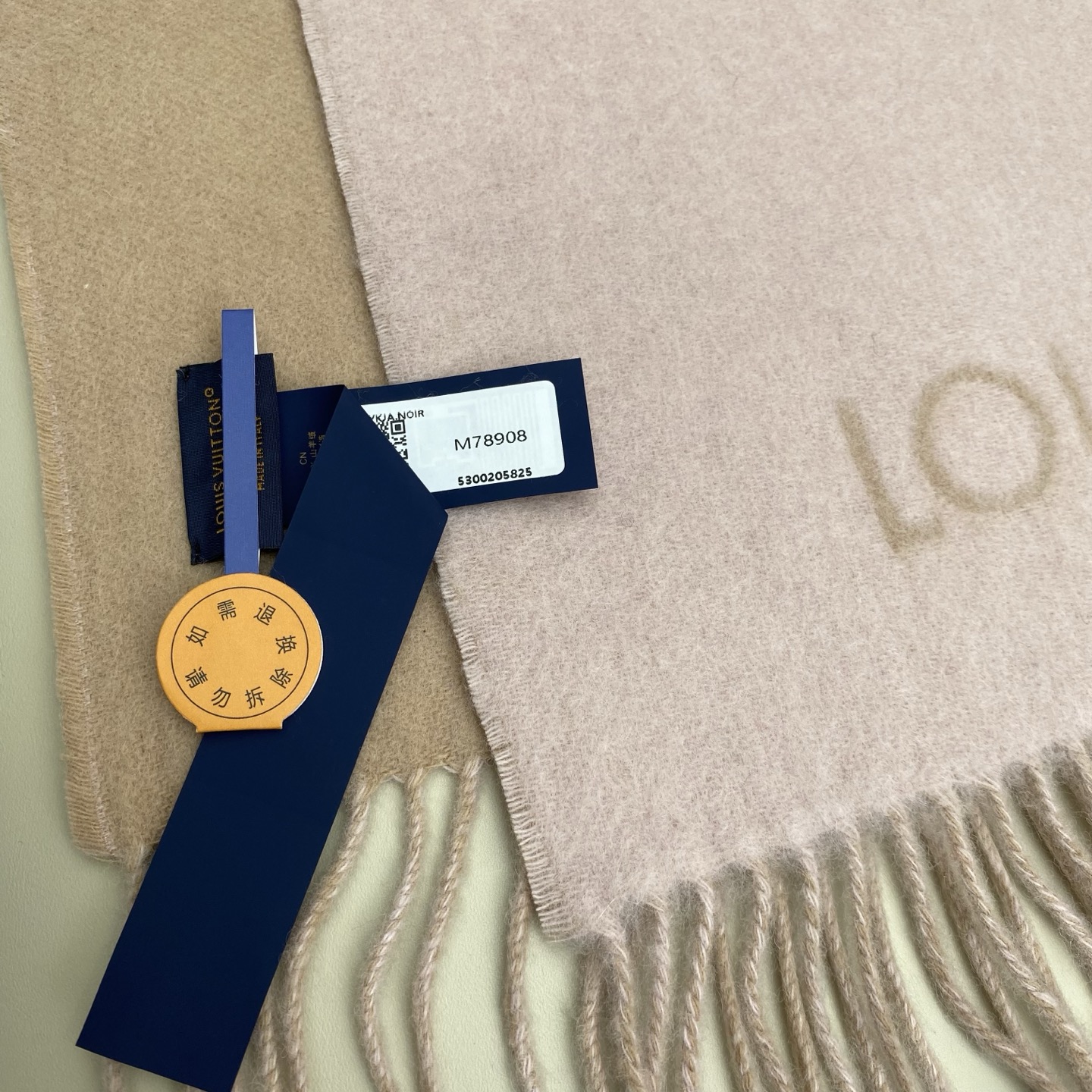  「芯片版」1v双面披肩围巾 190*45cm  100%羊绒 Reykjavik 围巾臻选丰盈羊绒，以