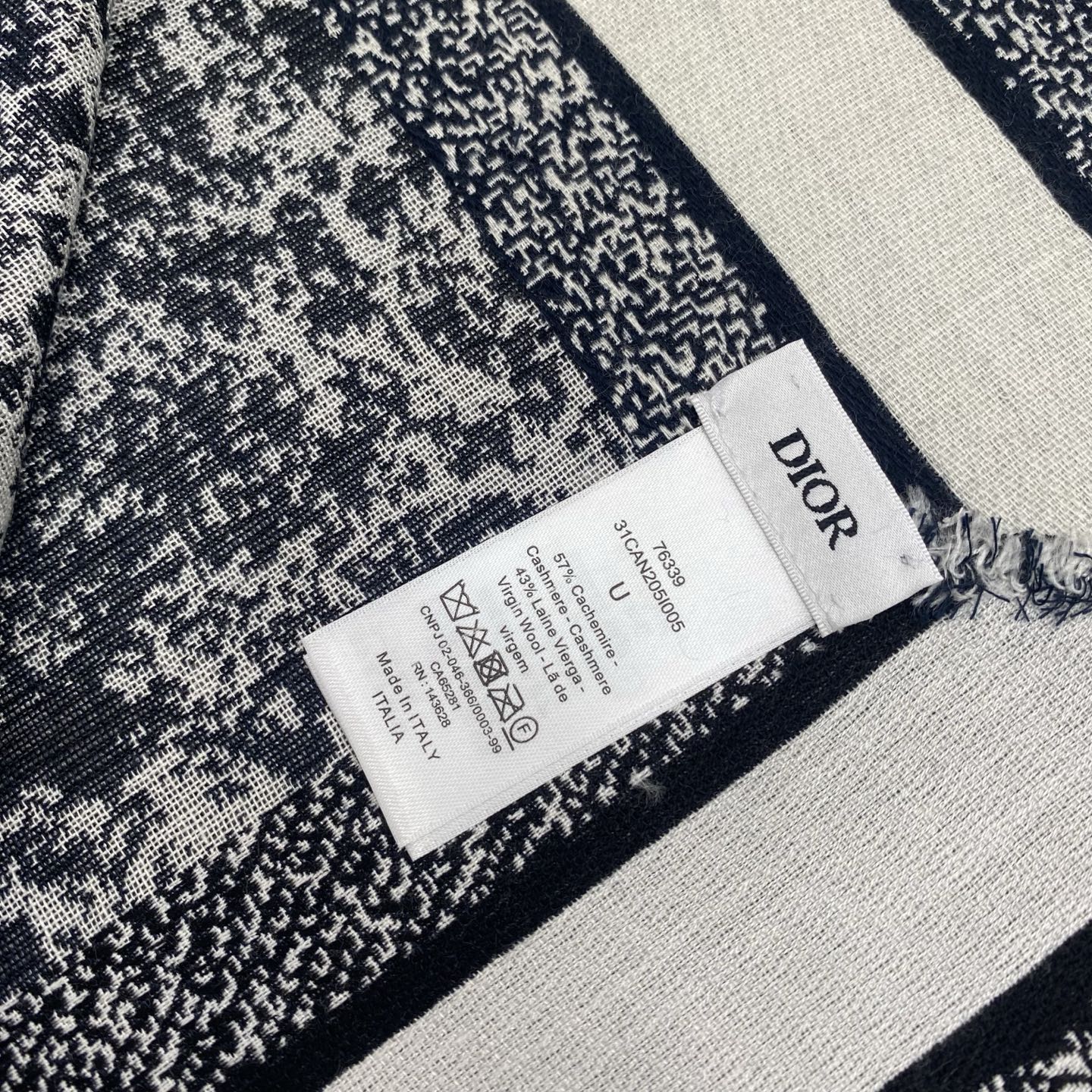 ❤️CD原版定制 画图用了半个月时间 爆款推荐 剪花动物方巾 复古做旧颜色 四边剪花提花工艺 经典丛林主