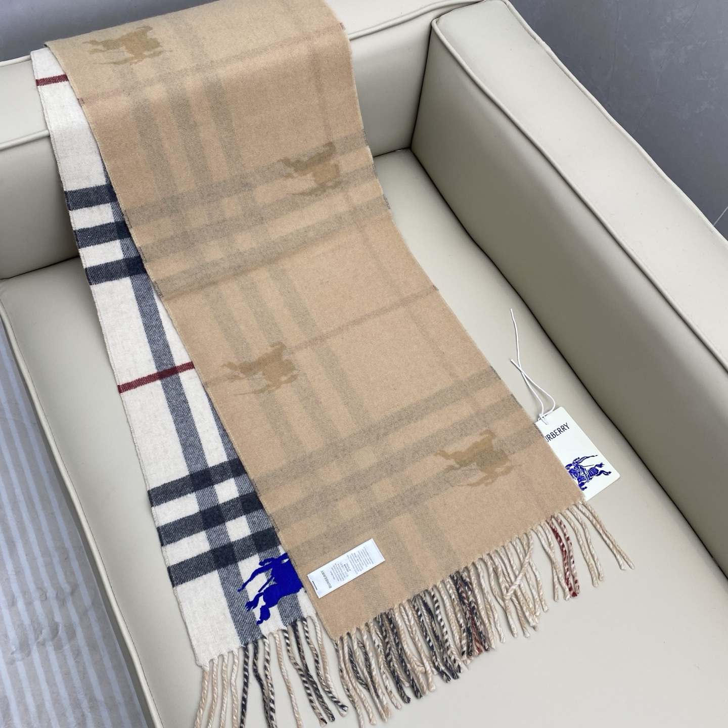 ❤️最新款 双面刺绣➕印花➕提花 大密度双面羊绒格子围巾 超高难度工艺 绝非一般coPy能做 原版开板 