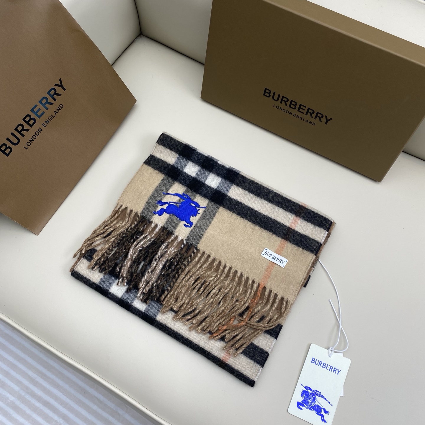 ❤️最新款 双面刺绣➕印花➕提花 大密度双面羊绒格子围巾 超高难度工艺 绝非一般coPy能做 原版开板 