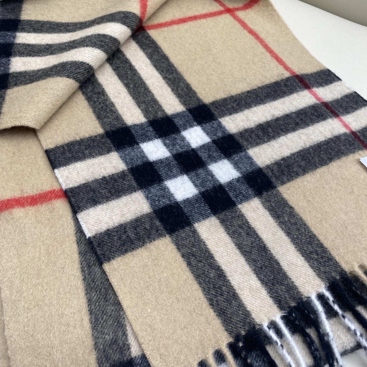 高版 高克重150 𝐁𝐁𝐫 经典格纹围巾180*30cm.100%山羊绒 经典格纹羊绒围巾,整个制作流程