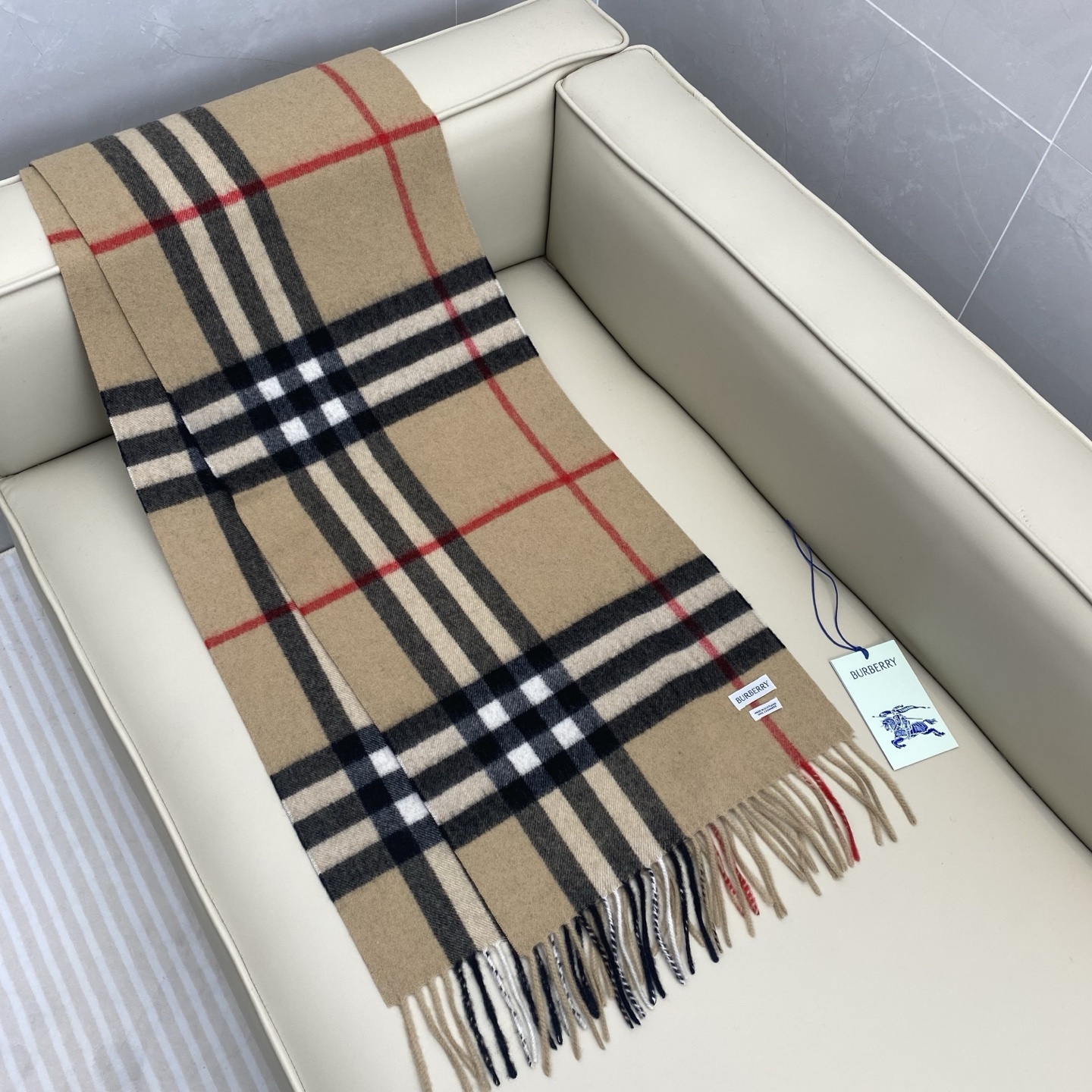 高版 高克重150 𝐁𝐁𝐫 经典格纹围巾180*30cm.100%山羊绒 经典格纹羊绒围巾,整个制作流程