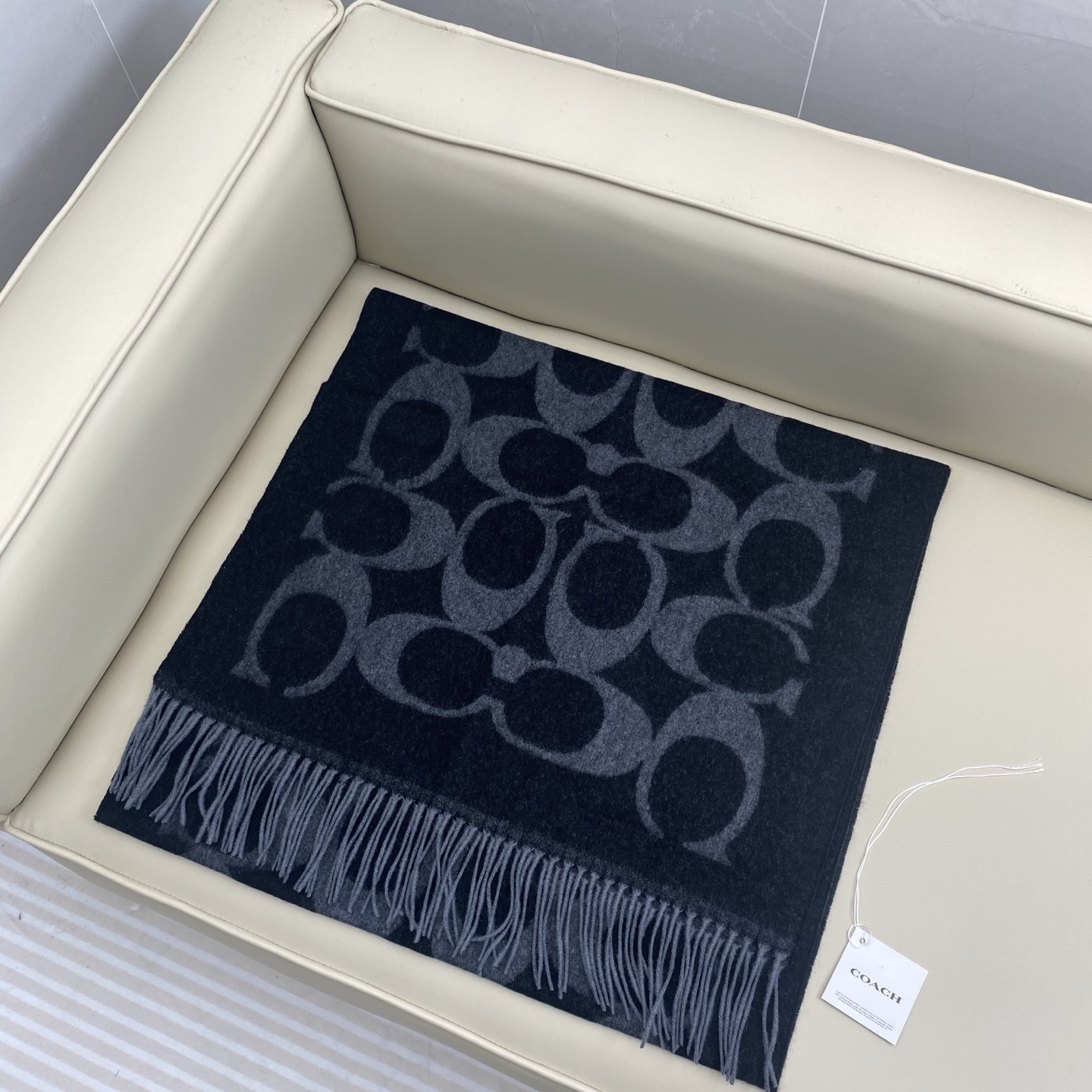 【COCAH · 蔻驰新款大C字母】专柜都在抢货的节奏❗️【高端原版尾单全套辅料齐全】Coach经典C字