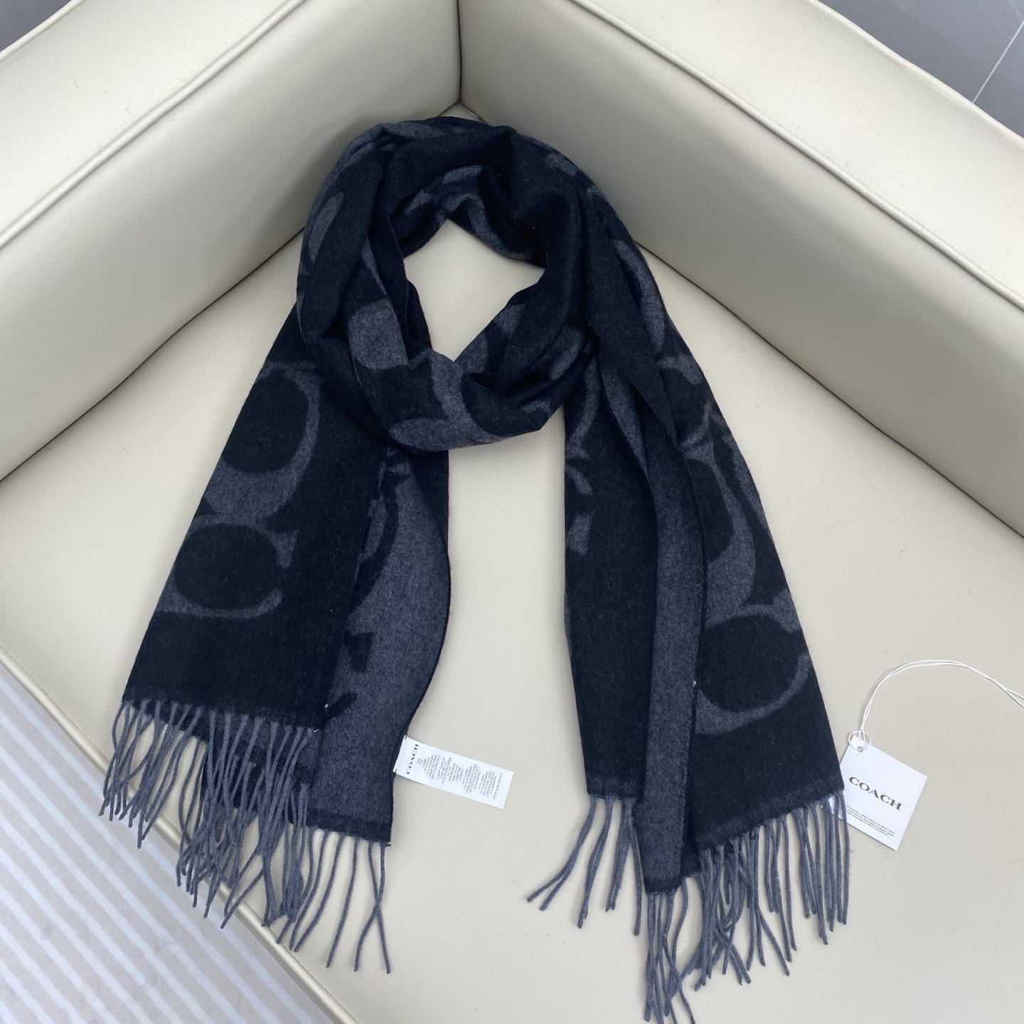 【COCAH · 蔻驰新款大C字母】专柜都在抢货的节奏❗️【高端原版尾单全套辅料齐全】Coach经典C字