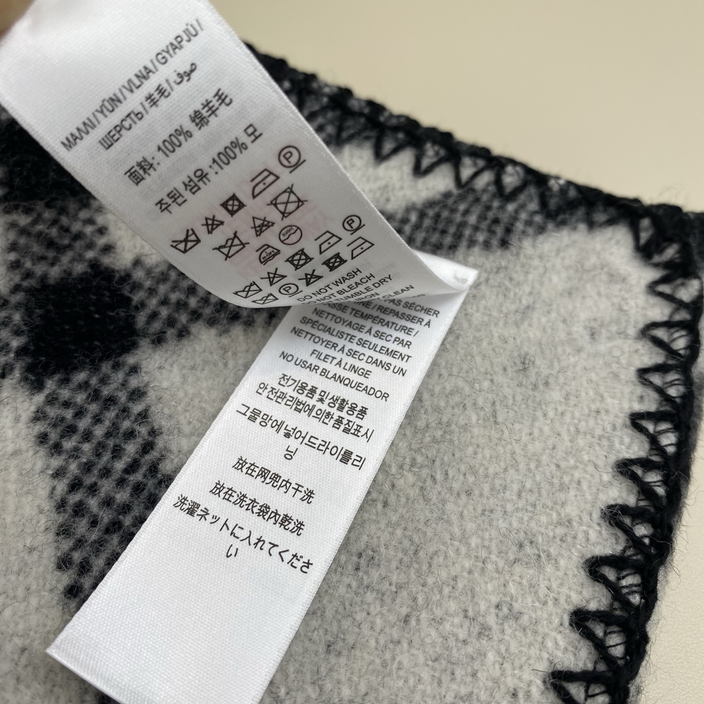 ￼ （全智贤同款，百分百对版）Burberry可遇不可求的王炸级单品，绝对是独家级别，工艺与材料完全与正