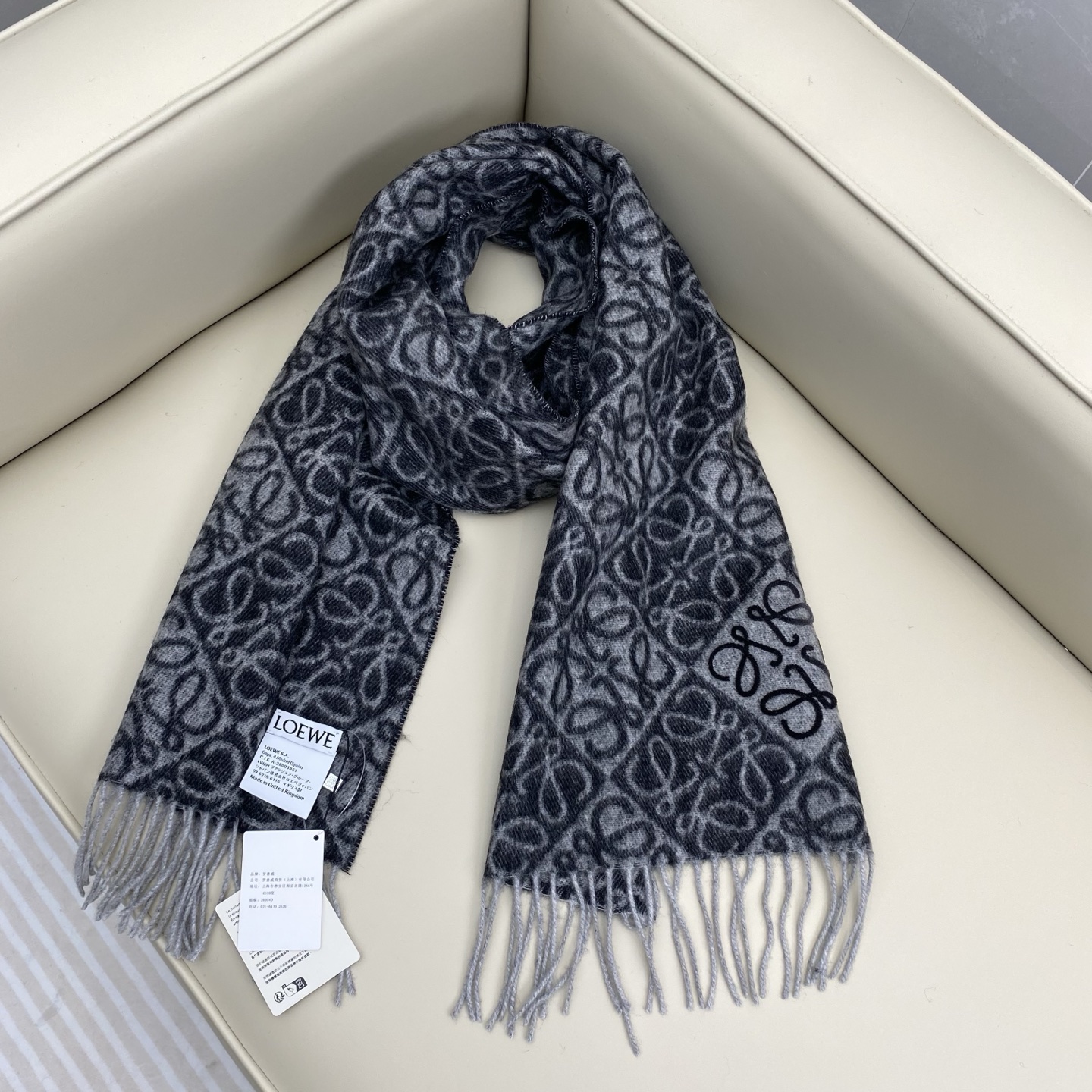 🔥🔥 火爆全网的 𝐋𝐨𝐞𝐰𝐞 ，原单品质！· - 双面Anagram 缇花图案 浅系配色，植绒logoS