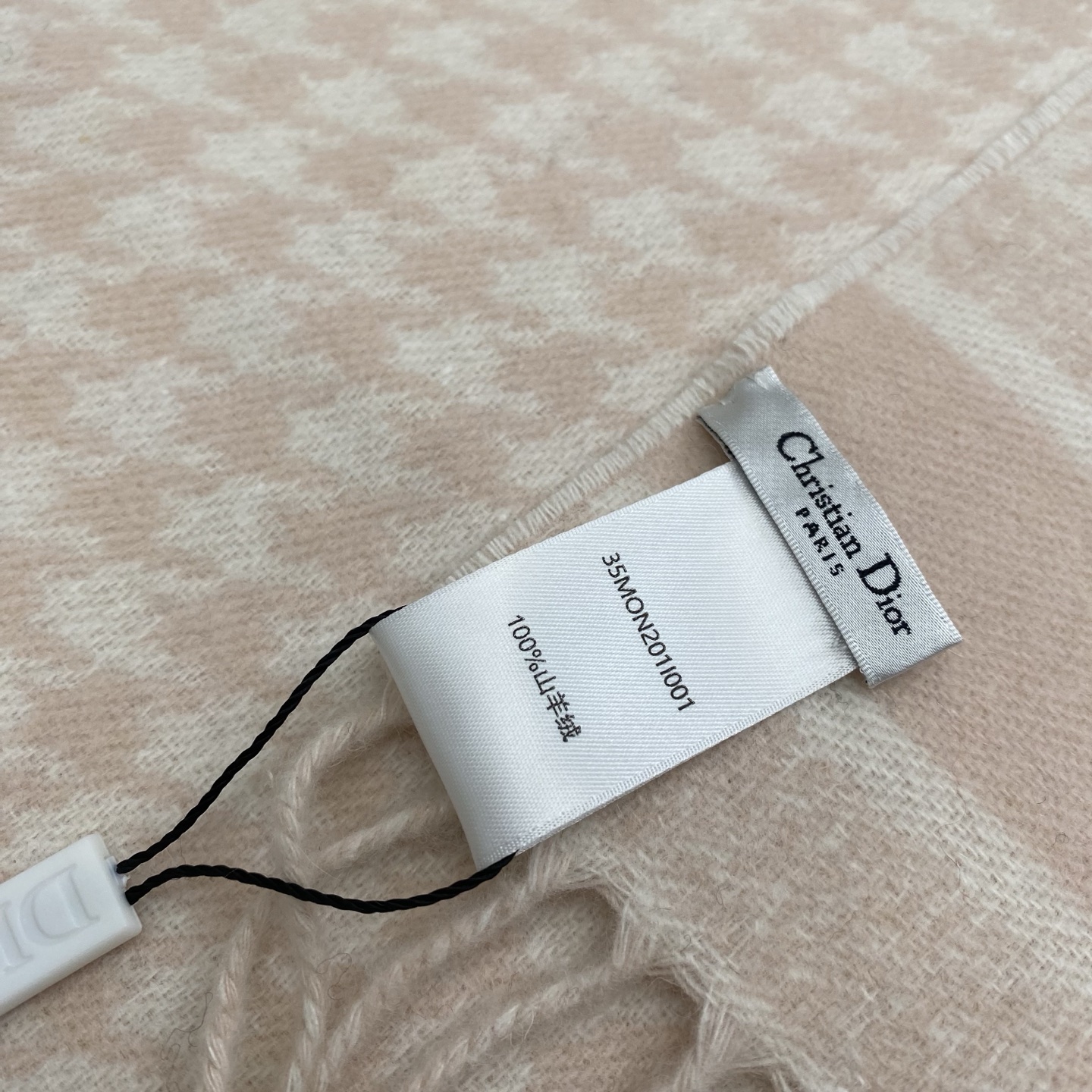 CD千鸟格围巾 经典力作 黑白千鸟格双面羊绒羊毛围巾 精纺质地 手感柔软原版原标 男女可用 好搭配无需多