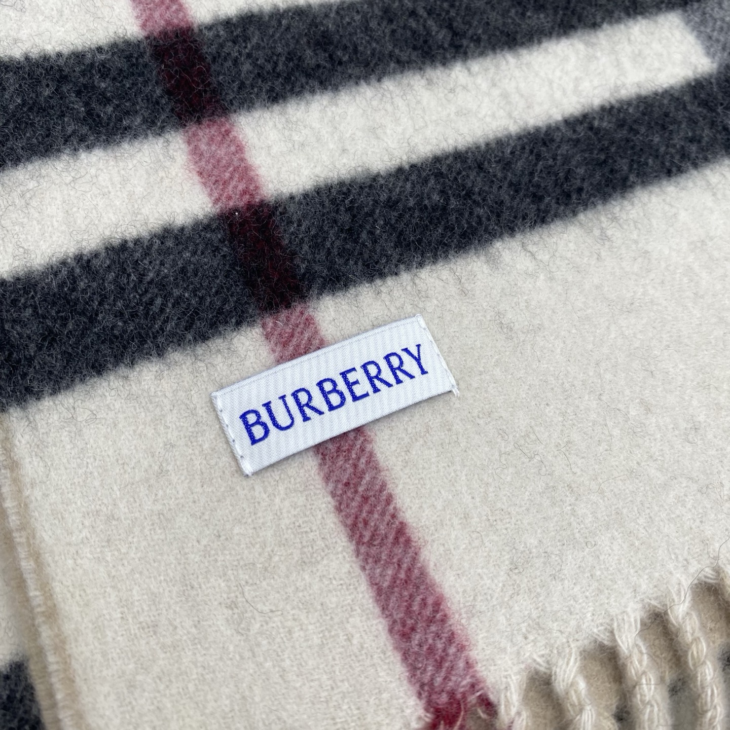 ❤️最新款 B双刺 双面刺绣➕印花➕提花 大密度双面羊绒格子围巾 超高难度工艺 绝非一般coPy能做 原