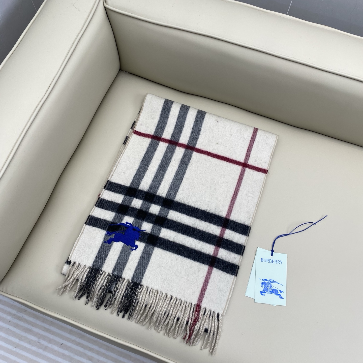 ❤️最新款 B双刺 双面刺绣➕印花➕提花 大密度双面羊绒格子围巾 超高难度工艺 绝非一般coPy能做 原