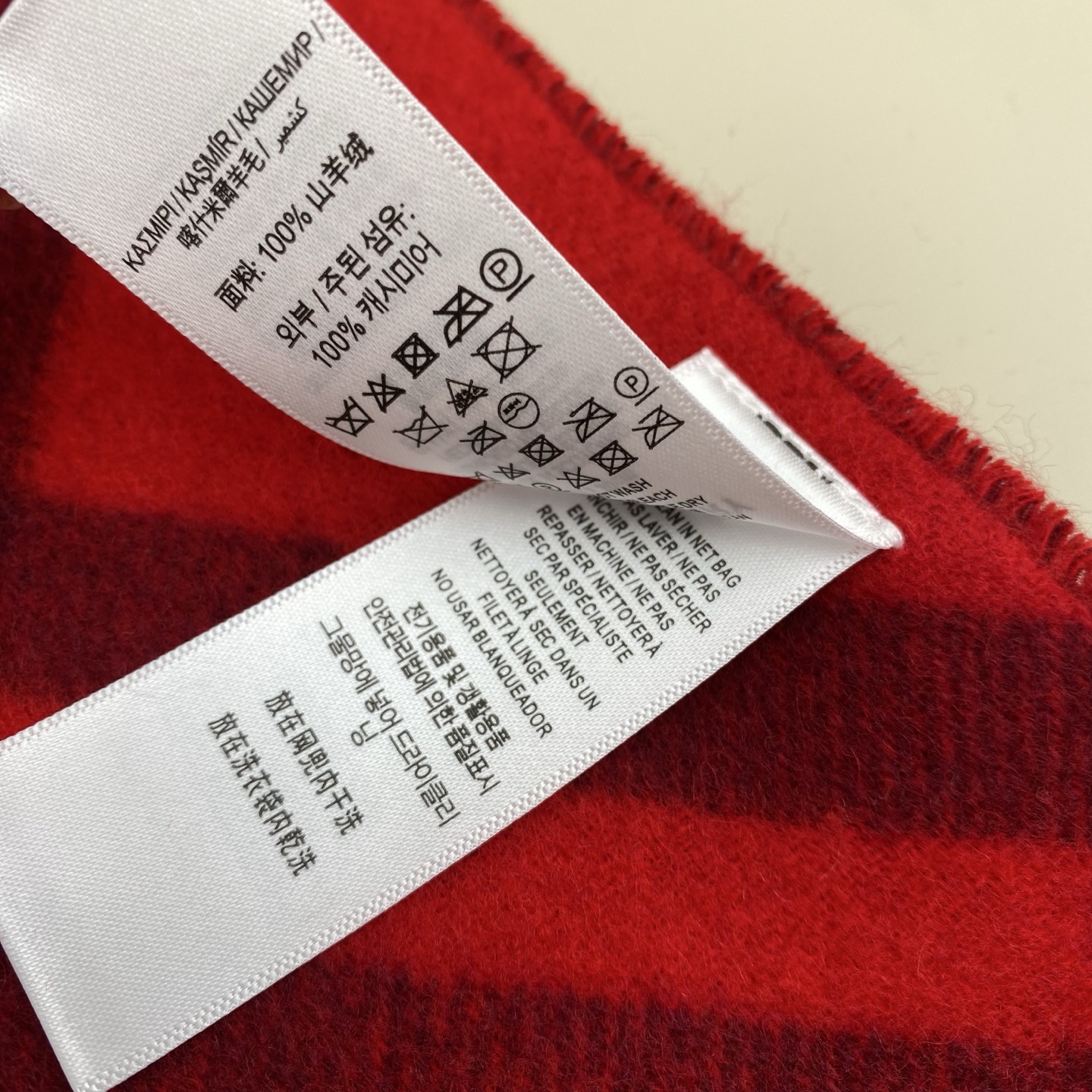 双面围巾 🆕Burberry · 巴宝莉格子围巾❗️好看的要疯掉了，太有型太有魅力了❗️❗️非常斯文时尚