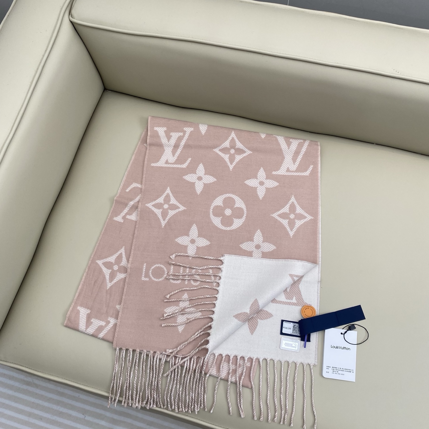 𝐋𝐕 提花织纹字母围巾186*34cm.100%绵羊毛LV ESSENTIAL 围巾拉长经典 Monog