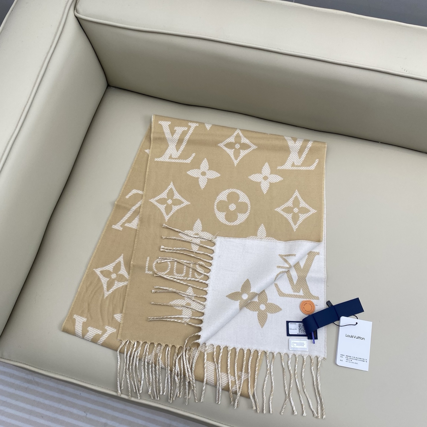 𝐋𝐕 提花织纹字母围巾186*34cm.100%绵羊毛LV ESSENTIAL 围巾拉长经典 Monog