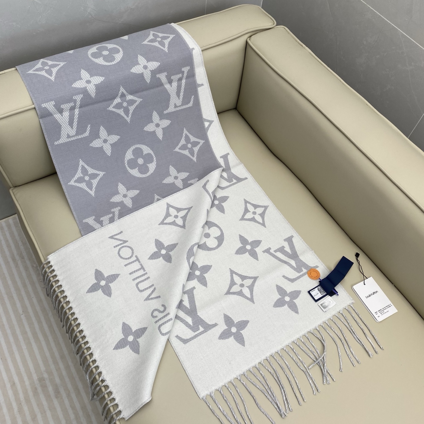 𝐋𝐕 提花织纹字母围巾186*34cm.100%绵羊毛LV ESSENTIAL 围巾拉长经典 Monog