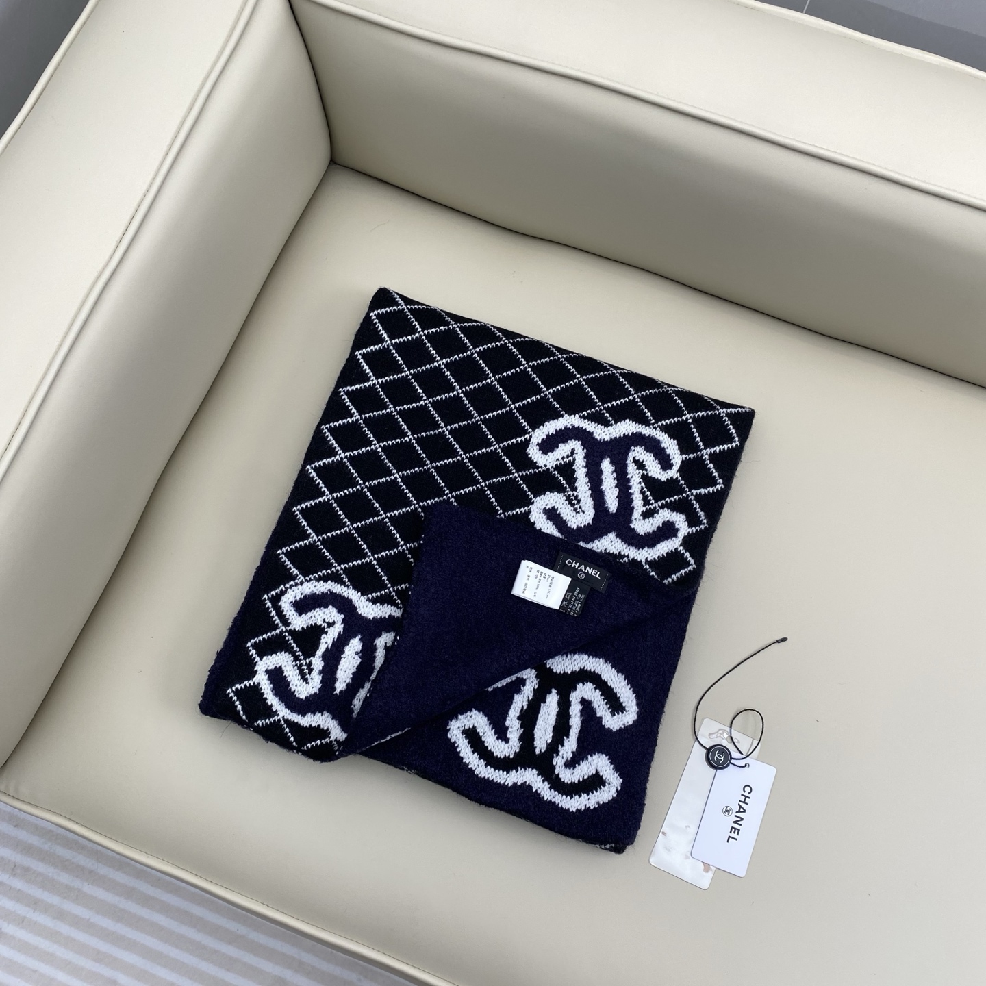 Chanel logo