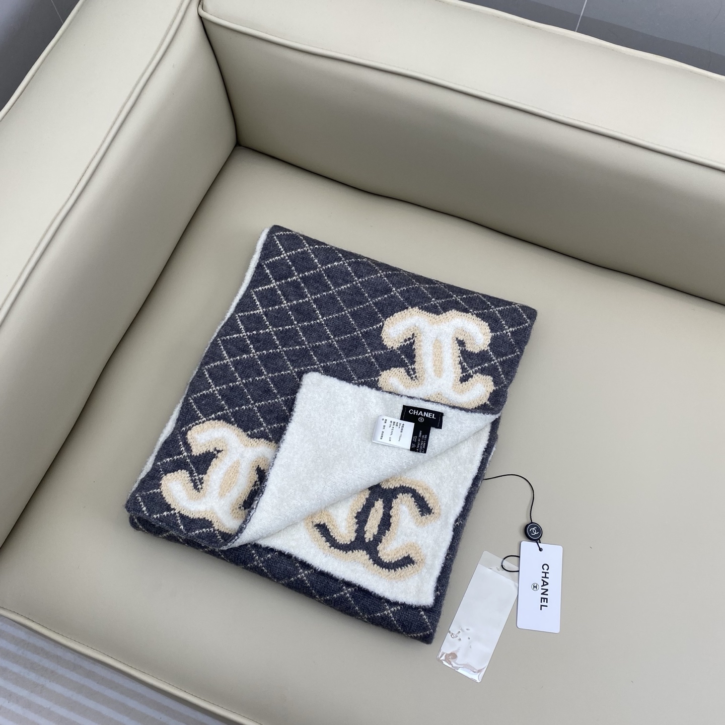 Chanel logo