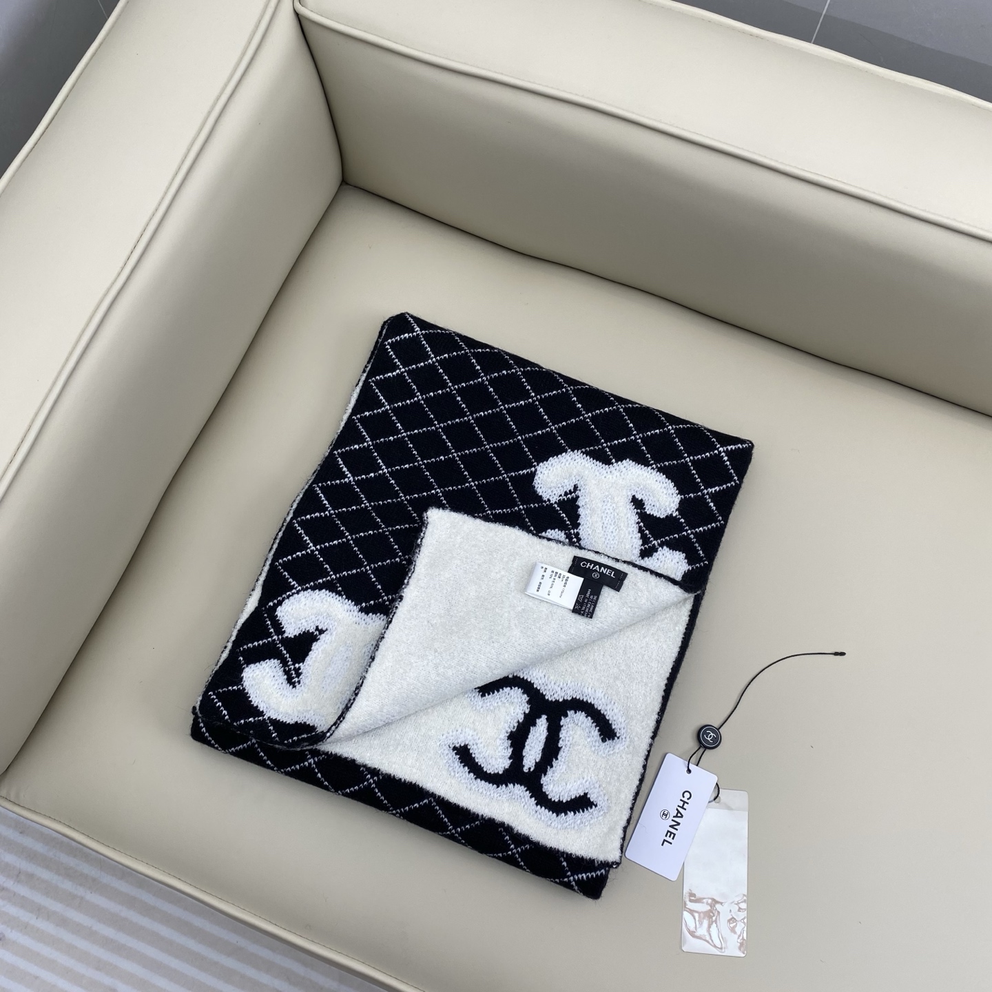 Chanel logo