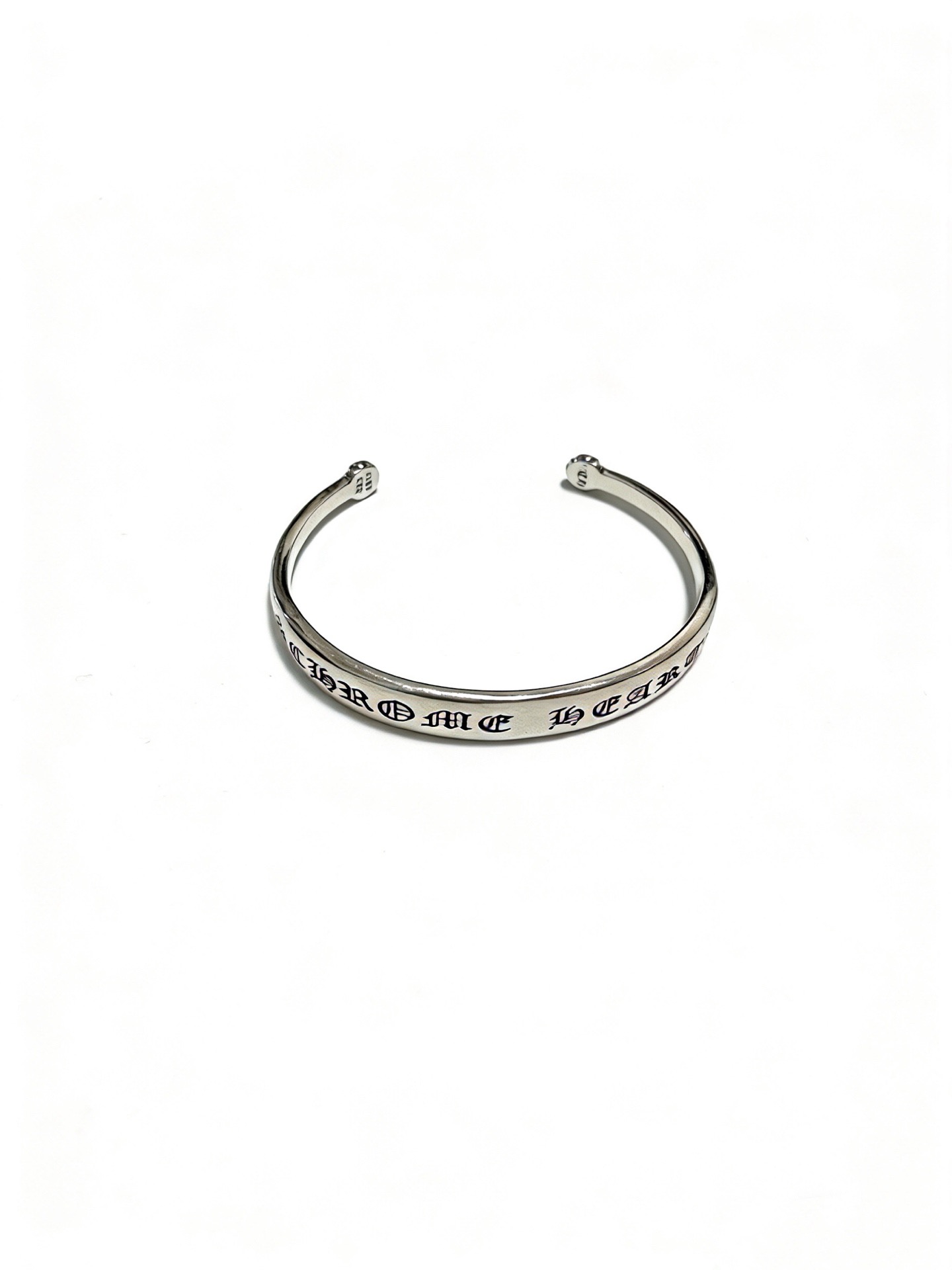 NO:817735,Chrome Hearts Chrome Hearts new classic three-dimensional multi-cross bracelet, high version, same style for men and women, full of personality, one size fits all, adjustable, jewelry boutique, chrome hearts, chrome hearts, bracelet19860909Chrome Hearts 克罗心新款 经典立体多十字架手镯 高版本打造 男女同款 个性十足 均码可调节,饰品精品,chrome hearts,chrome hearts,bracelet,Jewelry